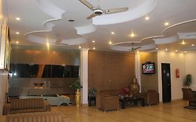 Hotel O Grand Central